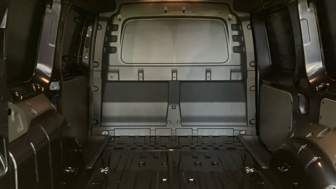 Volkswagen Caddy Cargo C20 Diesel 2.0 TDI 102 Commerce Plus Van [Assistance] - Image 20